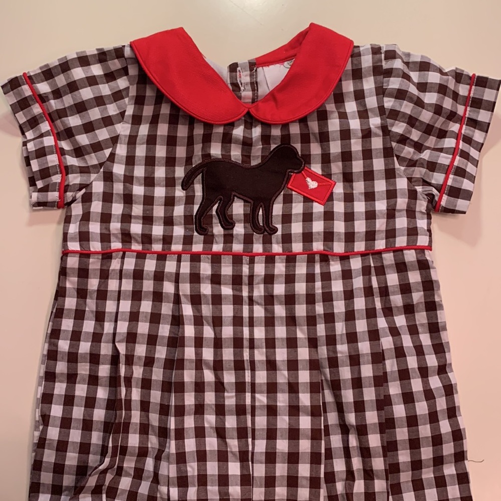 Eliza James Valentines Dog appliqué Romper shortalls 3 months.